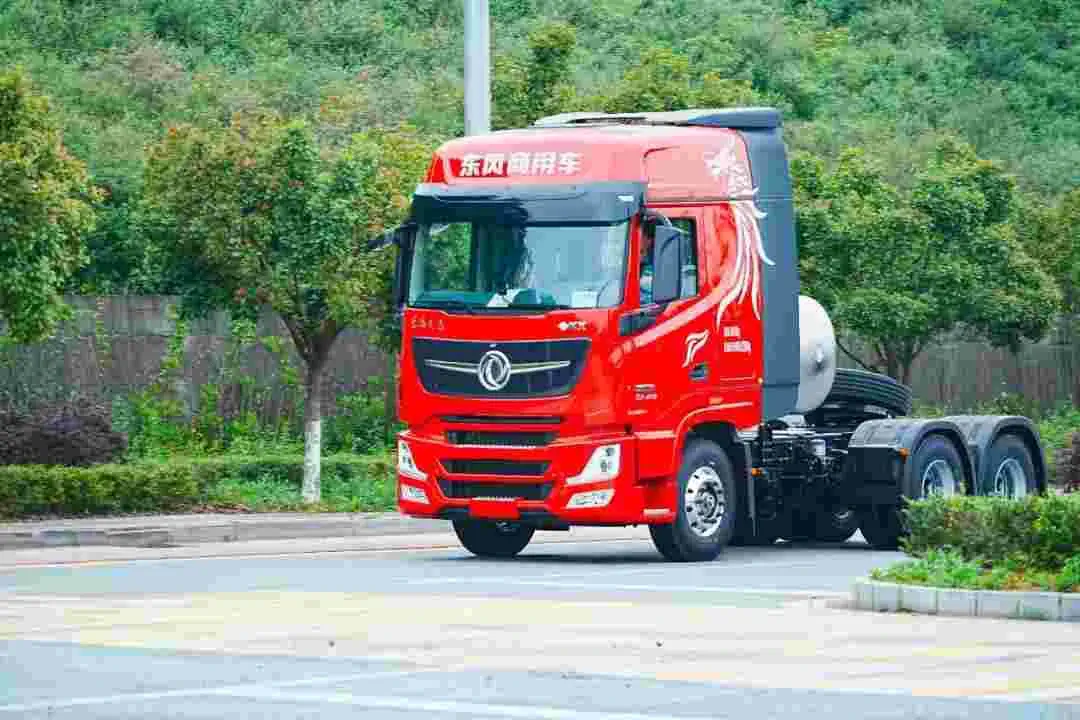 DCEC Integrated Power Chain Tianlong GX Launched (2)