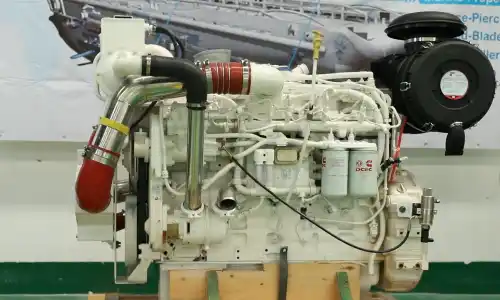 DCEC L8.9CMII313 Marine Main Engine